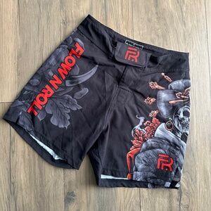 Flow N Roll BJJ Grappling Kids Shorts - Geisha Skull - Youth Large